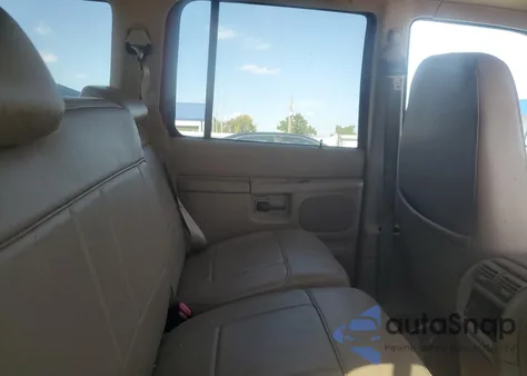 1998 Ford Explorer из США, поврежденный, VIN 1FMZU34E6WZB27385